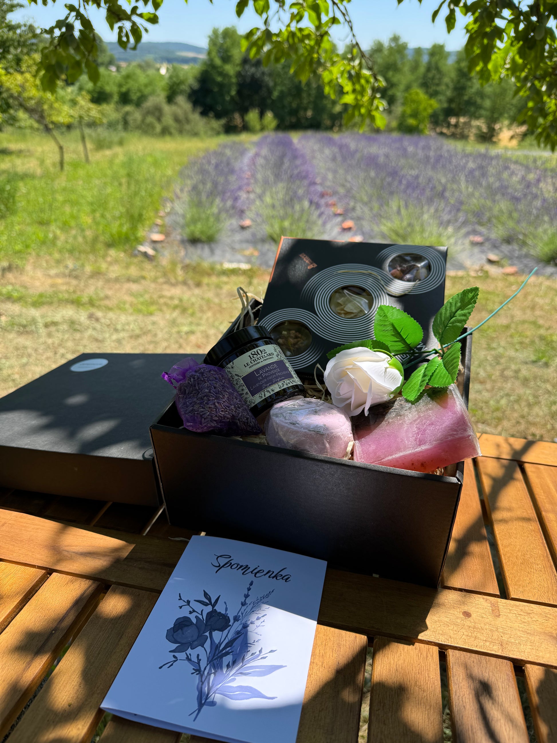 Kondolenčný box